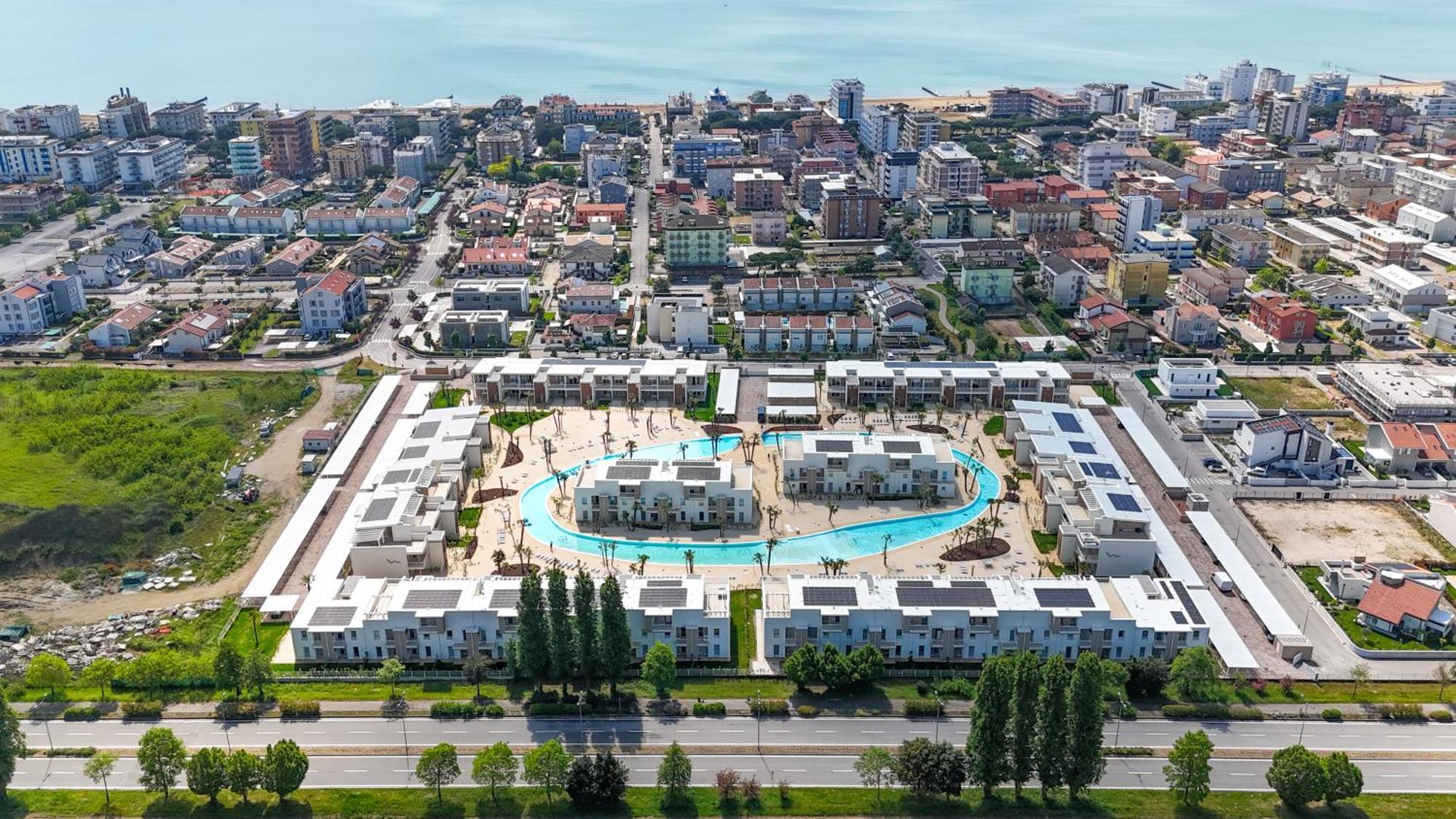 Wave Island! Luxury Resort A Jesolo - Piscina E Park Free! Exterior photo